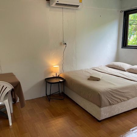 Budget Room Koh Phangan Pier With Ac Eksteriør billede